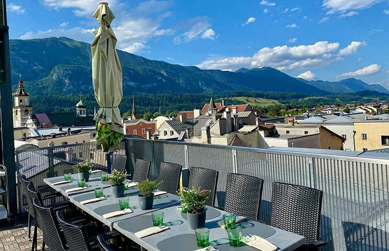 Dachterrasse-vom-Malerwinkel-in-Rattenberg
